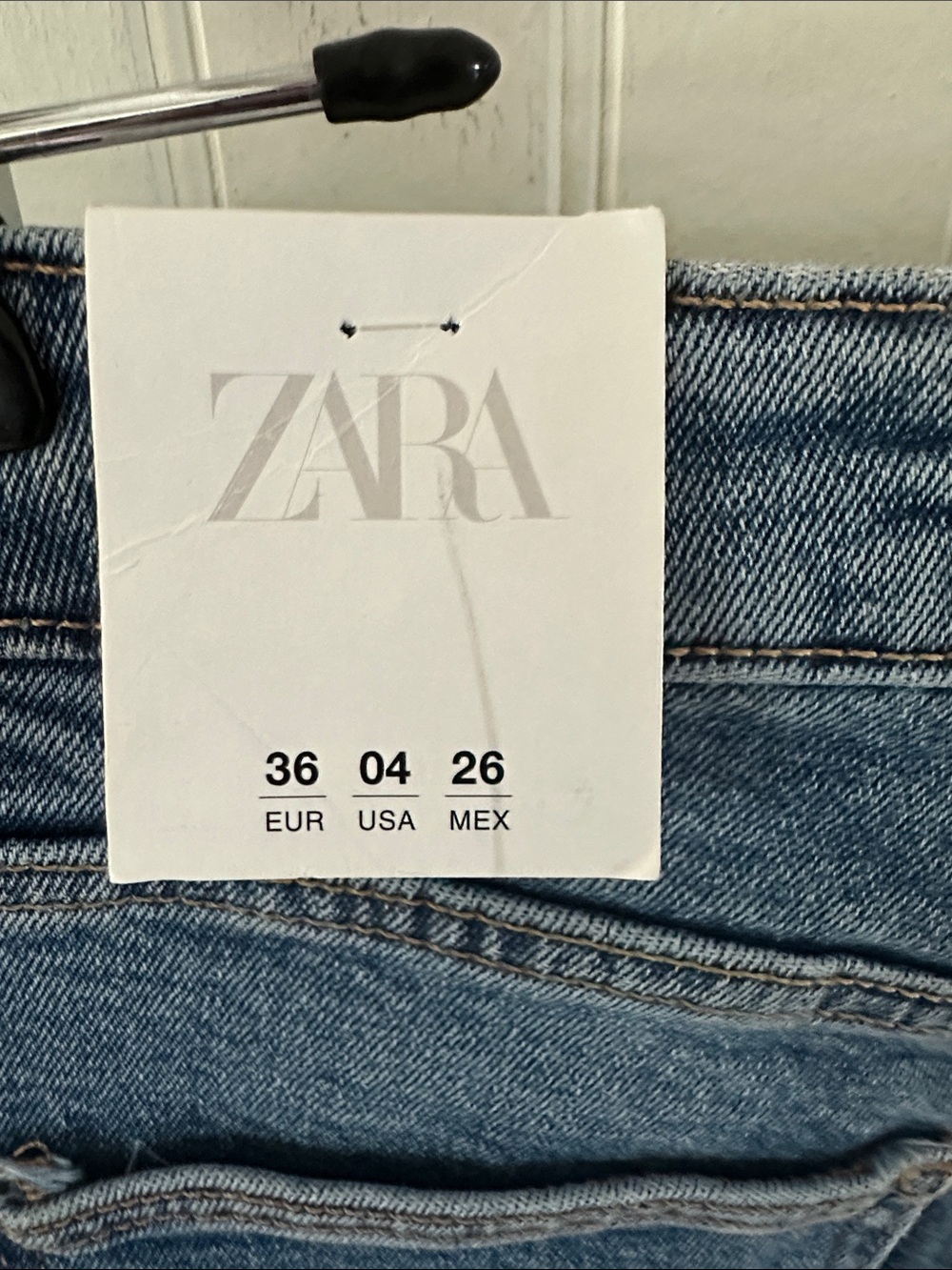 Zara Mid-Rise Raw Hem Blue Flare-Leg Jeans NEW sz 4 - Picture 11 of 13